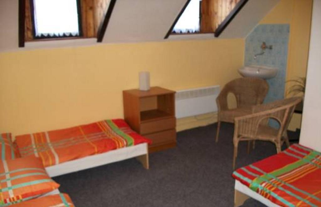 Pension U Loupezaku Hotell Jetřichovice Rom bilde